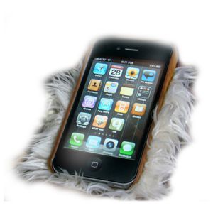 Чехол ION Monster Fur Cover Creamy Camel for iPhone 4/4S (i948-FUR017)